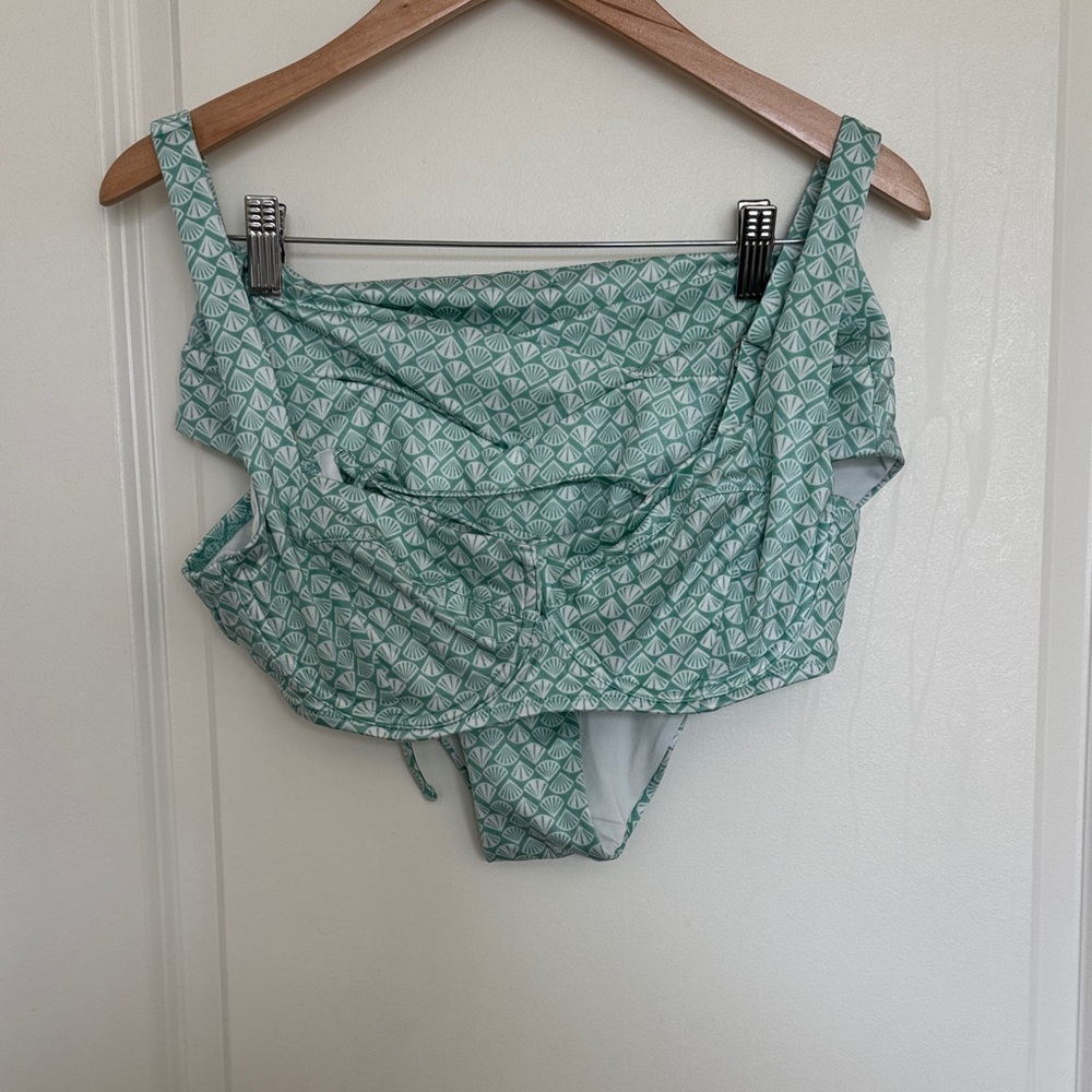 Mint Green Seashell Patterned Two-Piece Bikini Sw… - image 1